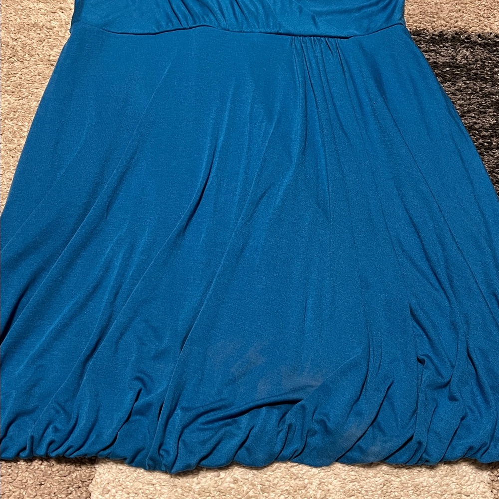 BCBGMAXAZRIA drape front bubble hem dress, blue, size L GUC! Y2K! - Picture 4 of 8